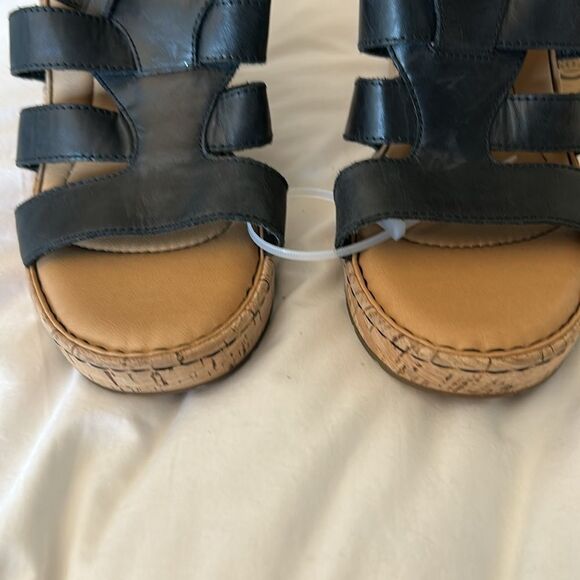 BORN Ankle Strap Sandals Wedge Cork Heels, Black, Size 10,NWT no box - Picture 6 of 9